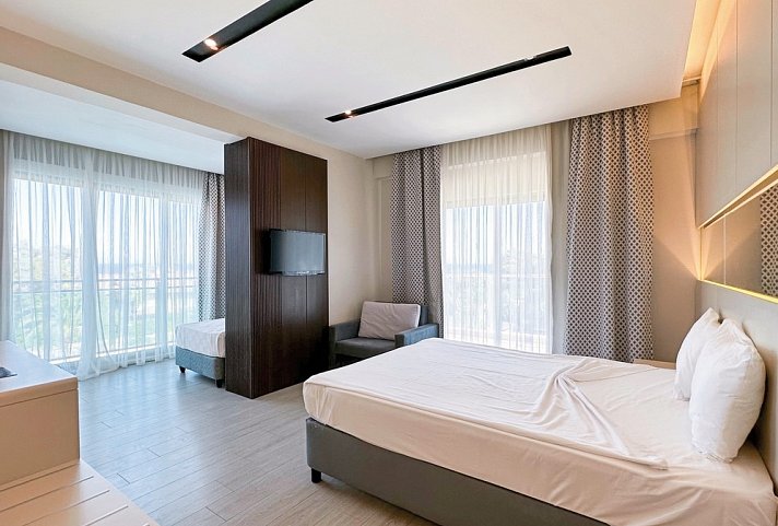 Grand Ring Hotel - Wohnbeispiel Familienzimmer (Zimmercodierung FB1)