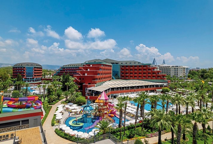 Delphin Deluxe Resort