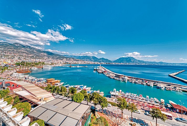 Numa Port Hotel