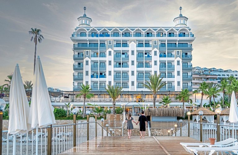 Aria Resort & Spa
