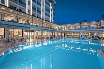Aria Resort & Spa