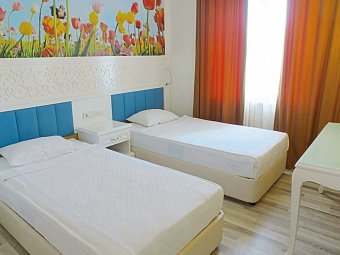 Eftalia Village - Wohnbeispiel Familienzimmer mit 2 Schlafräumen (Zimmercodierung FB2)