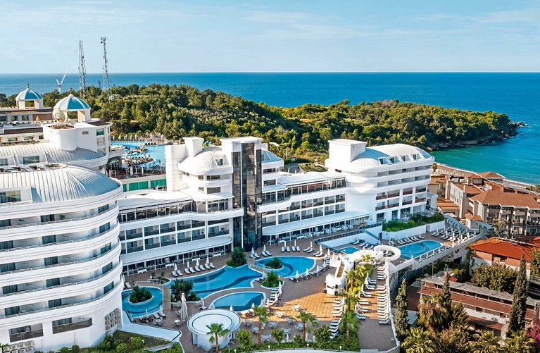 Laguna Beach Alya Resort & Spa