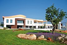 Riva Marina Resort