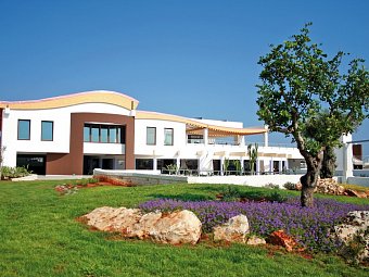 Riva Marina Resort
