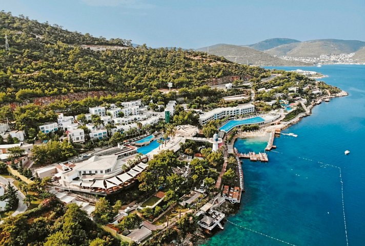 Blue Dreams Resort & Spa