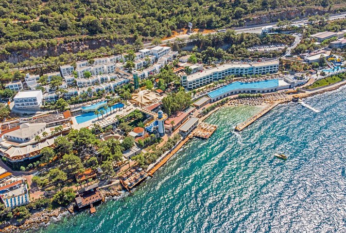 Blue Dreams Resort & Spa