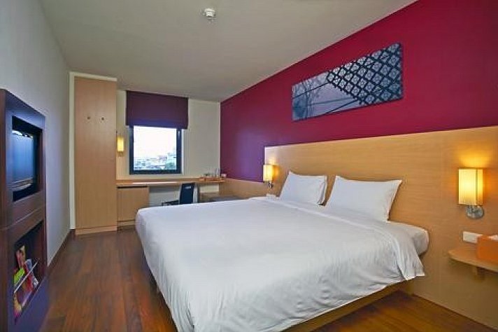 Ibis Bangkok Riverside
