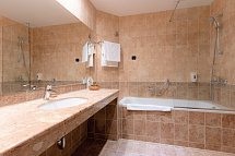 Tiara Beach - Wohnbeispiel Juniorsuite (Zimmercodierungen JBL & JBM)