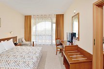 Sol Nessebar Resort - Wohnbeispiel Familienzimmer mit Verbindungstür Meerblick (Zimmercodierung FVM)