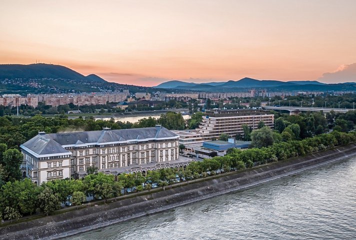 Ensana Grand Margaret Island