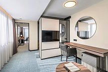 Hunguest Hotel Bál Resort - Wohnbeispiel Juniorsuite Seeblick (Zimmercodierung J1I)