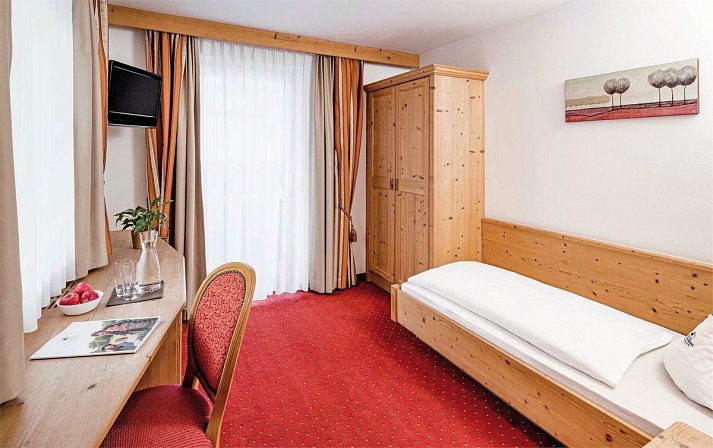 Schneeberg Family Spa Resort - Wohnbeispiel Einzelzimmer Mountain (Zimmercodierung EB1)
