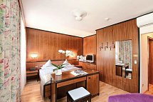 Juliane - Wohnbeispiel Doppelzimmer Ostseite (Zimmercodierung DF1)