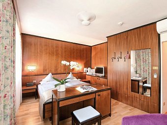 Juliane - Wohnbeispiel Doppelzimmer Ostseite (Zimmercodierung DF1)