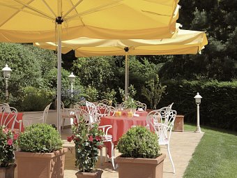 Sonnenburg - Restaurant Terrasse