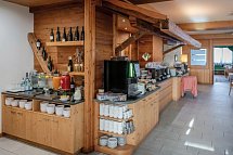 Alpine Mugon - Buffet - Restaurant