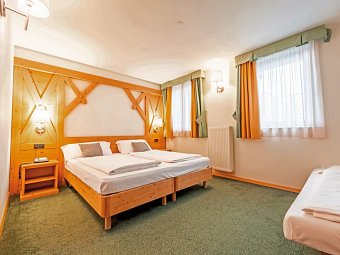 Alpine Mugon - Wohnbeispiel Doppelzimmer Sambuco Camomilla (Zimmercodierung DB1)