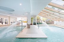 Alpine Mugon - Hallenbad
