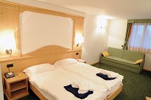 Alpine Mugon - Wohnbeispiel Juniorsuite Mughetto (Zimmercodierung JB1)