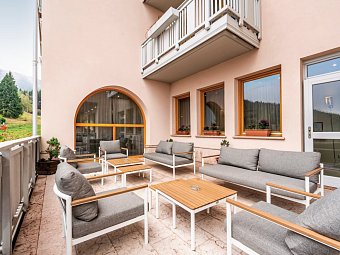 Norge - Terrasse mit Sitzgruppe
