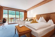Chalet Tianes - Wohnbeispiel Doppelzimmer Komfort (Zimmercodierungen DF1 & EB1)