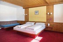Sporthotel Kurzras - Wohnbeispiel Dreibettzimmer (Zimmercodierungen TB1 & FB1)