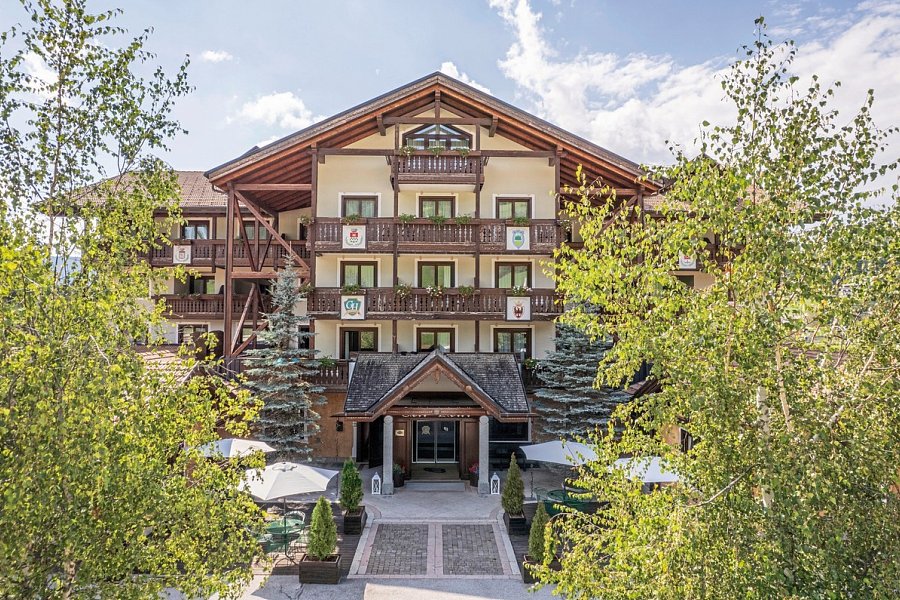Golf Hotel