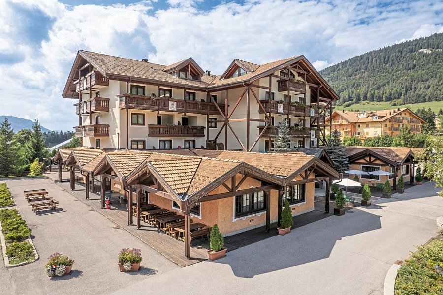 Golf Hotel