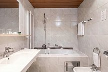 GrünerBaum Hotels - Wohnbeispiel Juniorsuite Haupthaus (Zimmercodierung JBU)