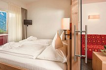 Vinumhotel Feldthurnerhof - Wohnbeispiel Juniorsuite Dolomiten