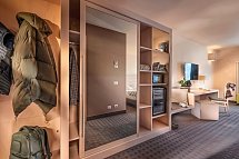 Brenta Dolomites (ex Le Blanc Hotel & Spa) - Wohnbeispiel Dreibettzimmer (Zimmercodierung DB3)