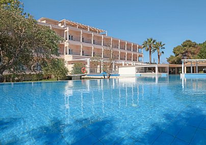 Cavomarina Beach Kávos