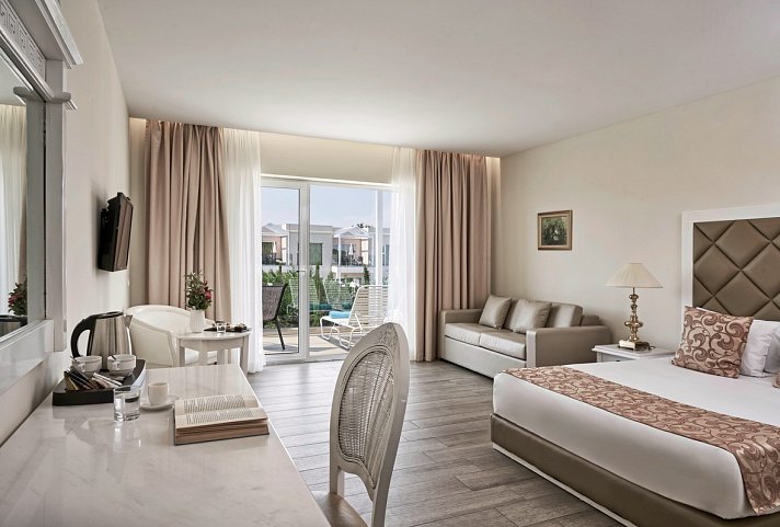 Sandy Villas Resort - Wohnbeispiel Doppelzimmer Superior Poolblick (Zimmercodierung DSP)