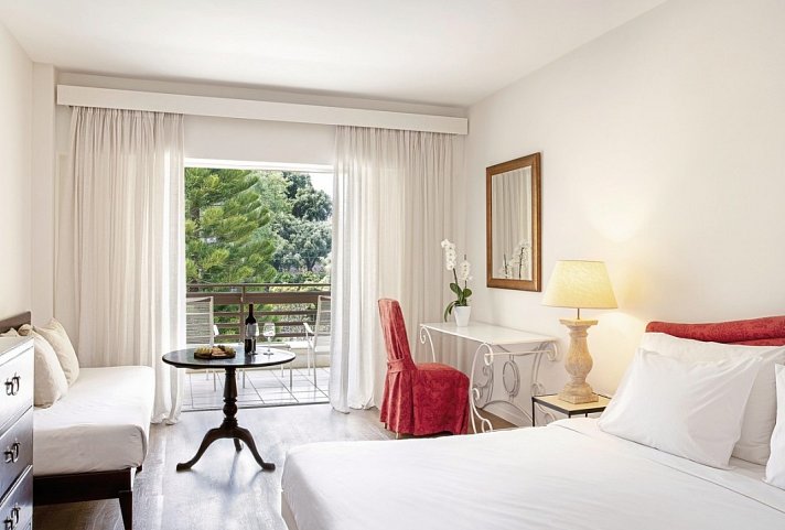 Grecotel Daphnila Bay - Wohnbeispiel Double Room Superior Garden View Private Balcony (Zimmercodierung DSG)