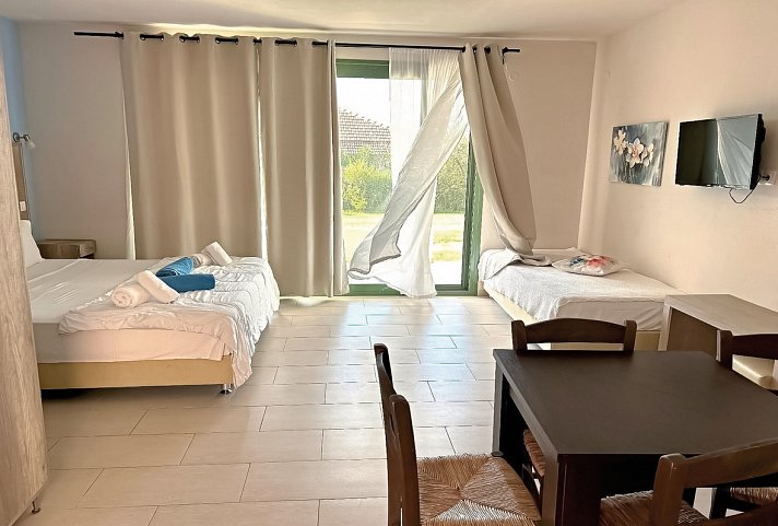 Likithos Hotel - Wohnbeispiel Studio Gartenblick (Zimmercodierung SBG)