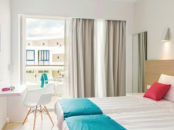 Nasos Hotel & Resort - Wohnbeispiel Doppelzimmer Gartenblick (Zimmercodierung DBG)