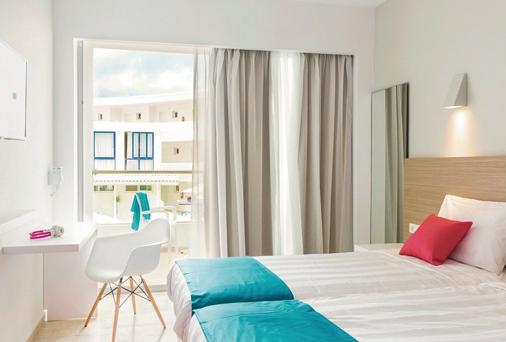 Nasos Hotel & Resort - Wohnbeispiel Doppelzimmer Gartenblick (Zimmercodierung DBG)