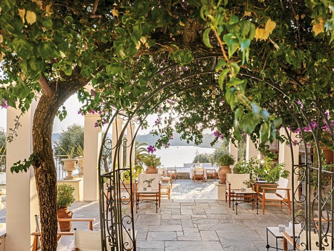 Corfu Imperial a Grecotel Resort to Live