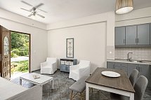 Villa Violetta - Wohnbeispiel Villa Deluxe Gartenblick (Zimmercodierung VDG)