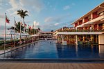 Coral Sands Hotel