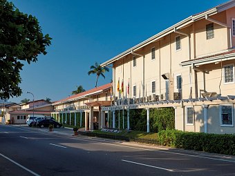 Coral Sands Hotel