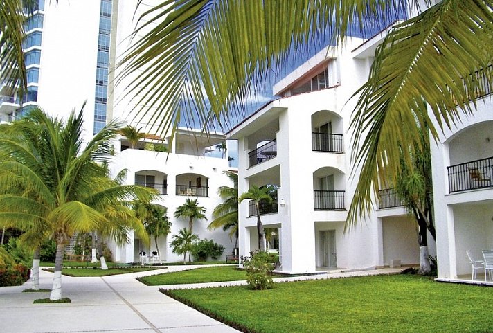 Beachscape Kin Ha Villas & Suites