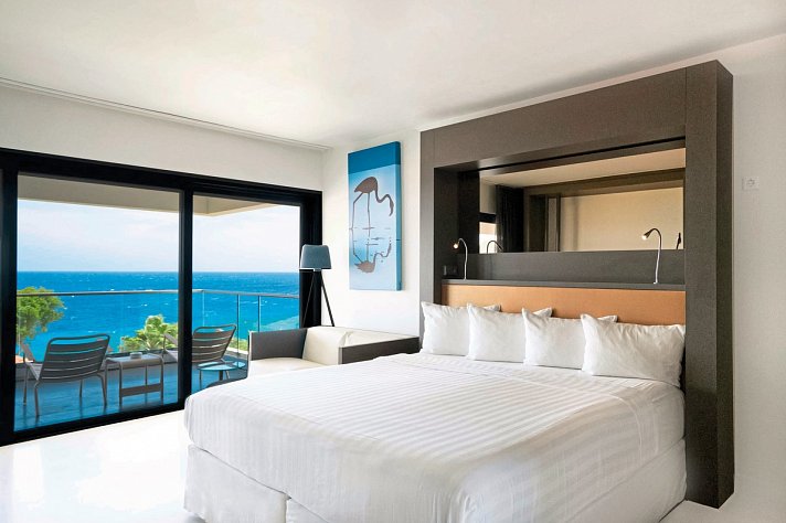 Papagayo Beach Hotel
