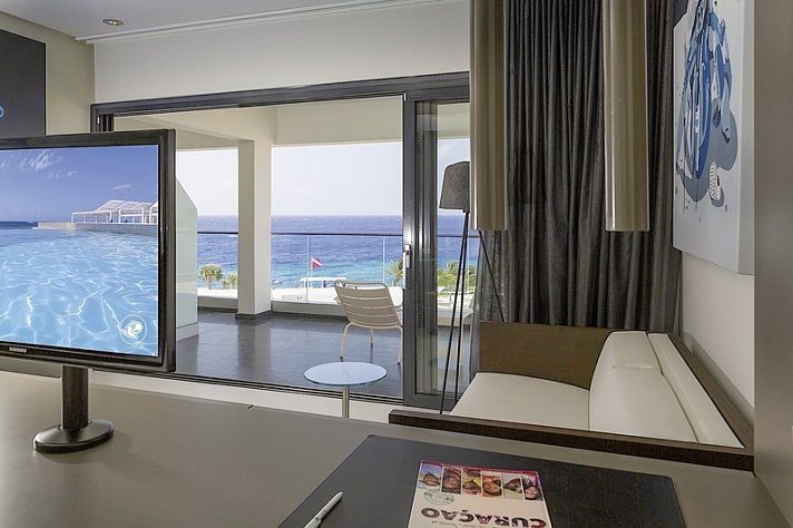 Papagayo Beach Hotel