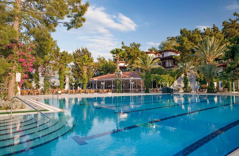 Club & Hotel Letoonia