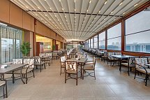 Two Seasons Hotel & Apartments