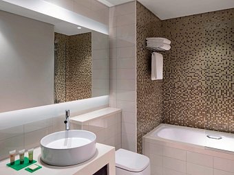 Hyatt Place Dubai Jumeirah - Beispiel Bad
