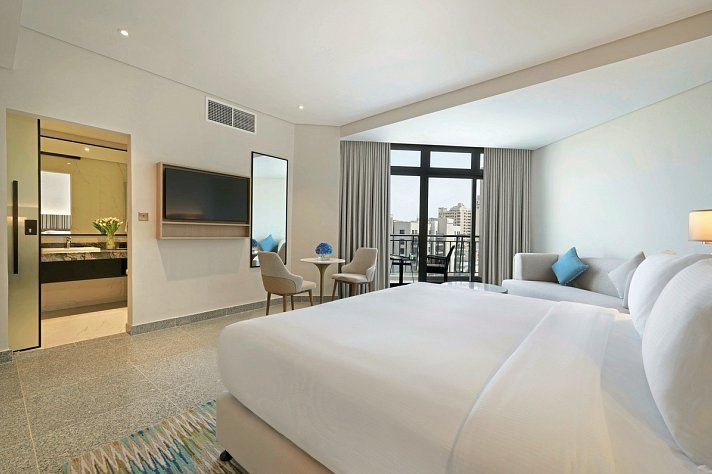 Arabian Park Dubai, an Edge by Rotana Hotel