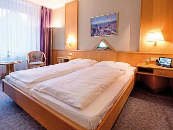 Waldhotel Berghof - Wohnbeispiel Doppelzimmer (Zimmercodierungen DB1 & DC1)